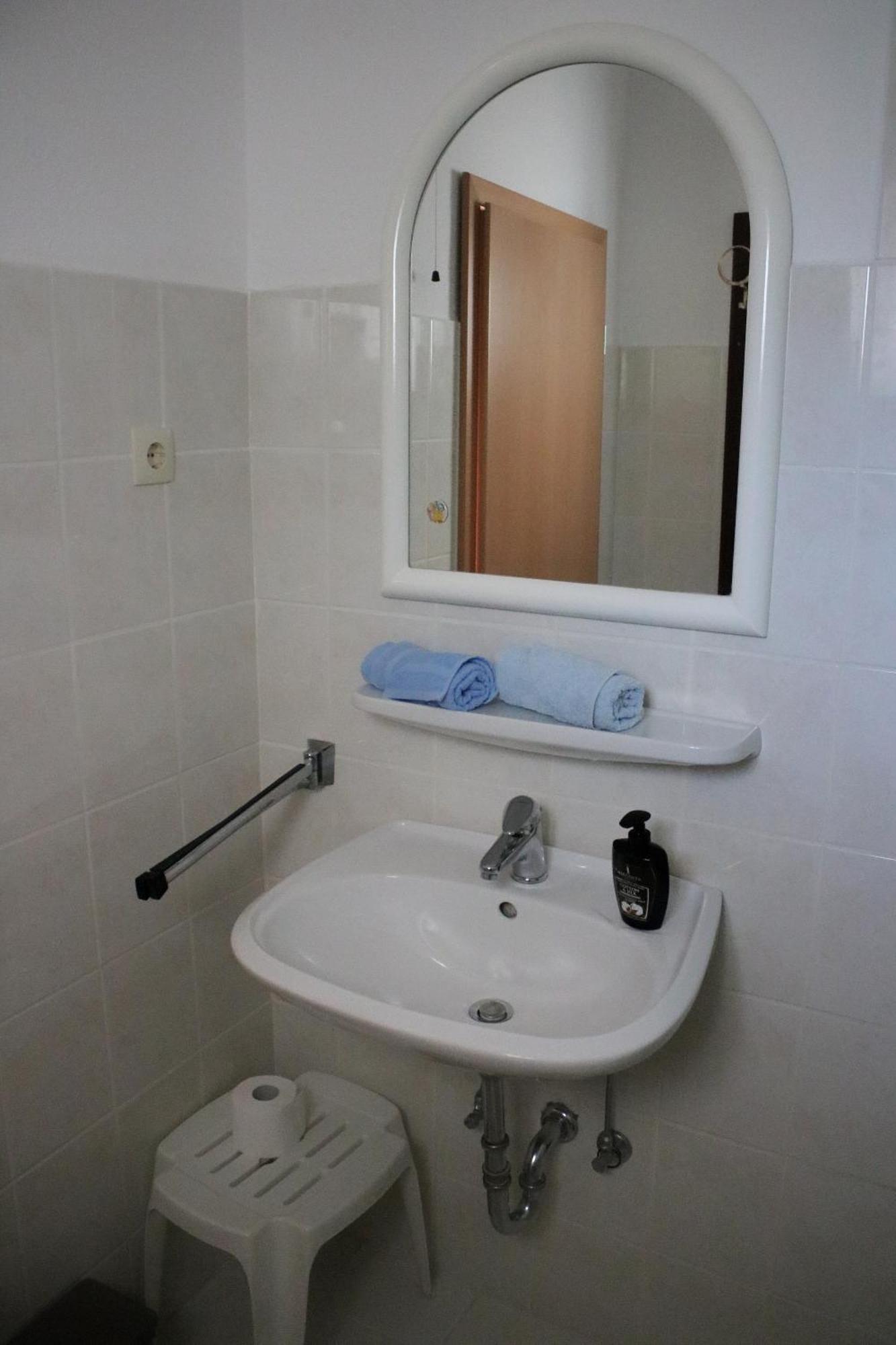 Apartments & Rooms Neno Tribanj-Kruscica Room photo